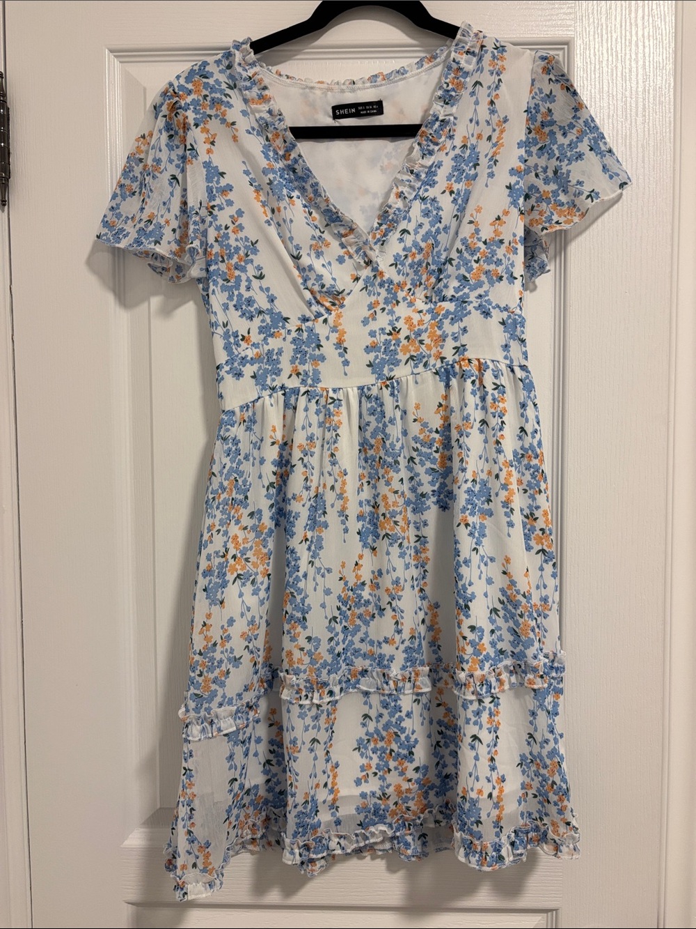 Shein White Floral V-Neck Short Sleeve Dress